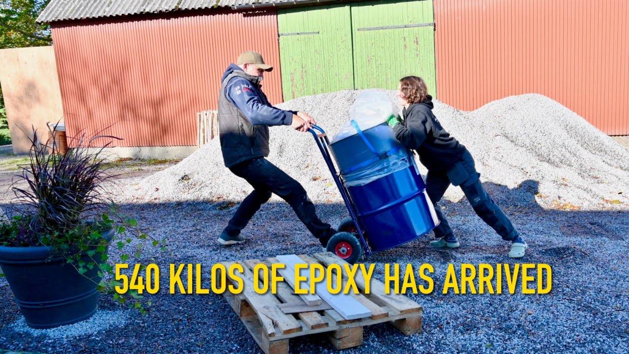 540 kg Epoxy Arrival And A Room Within The Room For The Hull - Ep. 368 RAN Sailing