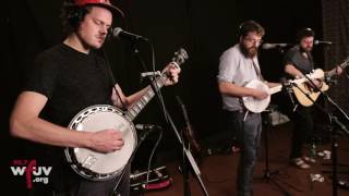 Bear&#39;s Den - &quot;Gabriel&quot; (Live at WFUV)