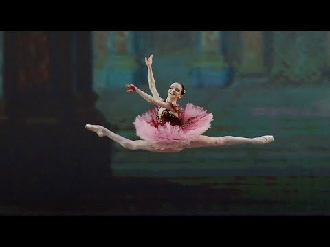 Церемония награждения студентов МГАХ – «Русский балет»