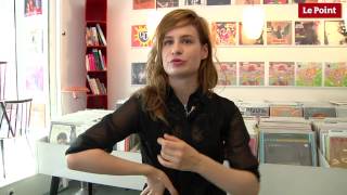 Christine and the Queens sur "The Loving Cup"