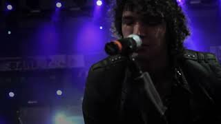 for KING &amp; COUNTRY - Busted Heart (Hold On To Me) | Zlomené srdce (Zůstaň se mnou)
