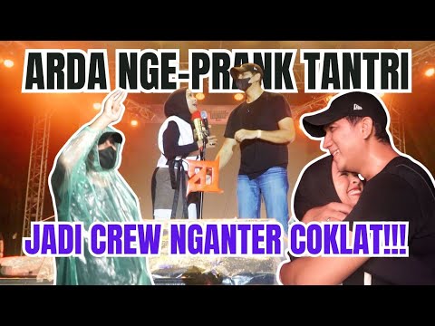 TANTRI ARDA - Queen of Pranks Gets Pranked by Her Own Husband on Stage!