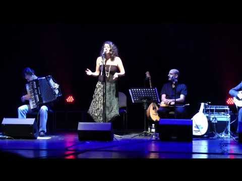 Na'xa dio zoes- Sophia Papazoglou,Perach Adom Manolis Karantinis Dasho Kurti 28/4/12