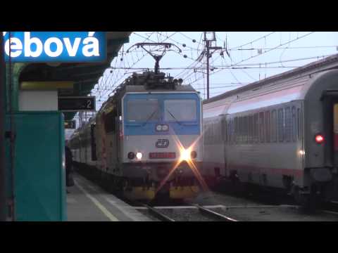 ČD 362.077 + 362.119 - Odjezd vlaku R 866 Macocha - Česká Třebová, 18.1.2014