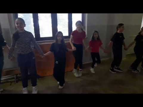 Škola folklora danas i četvrtaci(5)