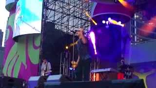 Los Amigos Invisibles [07/07] - Monstruo - El Baile Del Sobón - PANAMANIA 2015 Live @Toronto