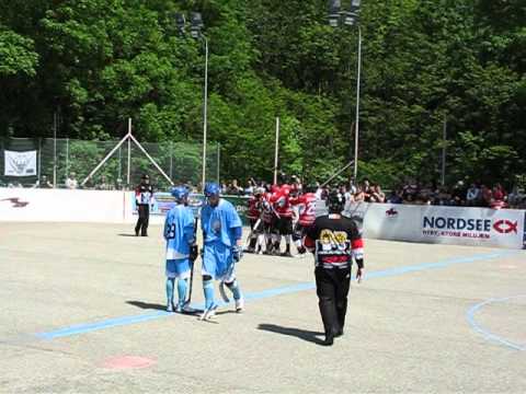 LG AZhokej Bratislava - HBK Nitrianski Rytieri Nitra 4:2 (0:0,1:1,3:1)