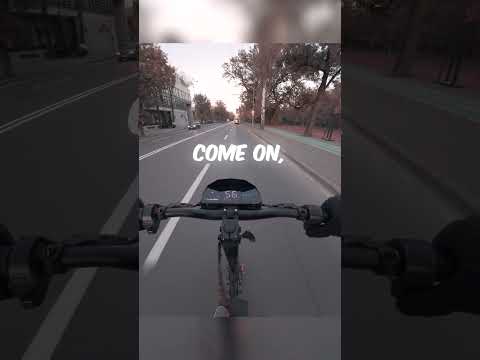 Looking for a reliable and stylish ride? The KuKirin G4 is it! 🚀💚