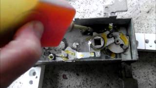 Garagenschloss Reparatur Stangen einstellen