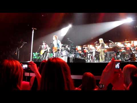 Bon jovi montreal 19/02/2011 Medley Rolling stone