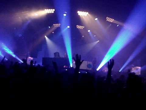 Markus Schulz plays "Markus Schulz - The New World" @ Evolution 2009