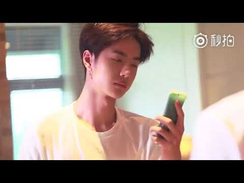 170710 UNIQ Yibo - Estee Lauder CF