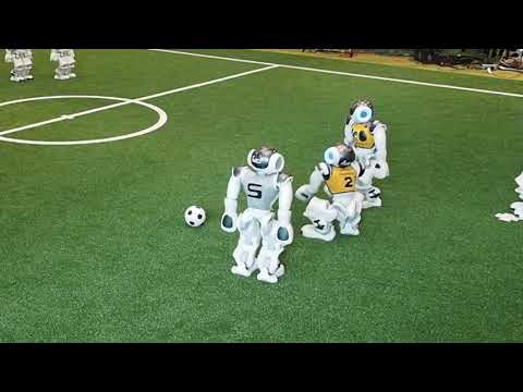 2019 RoboCup SPL Round 2 Pool K rUNSWift vs Bembelbots