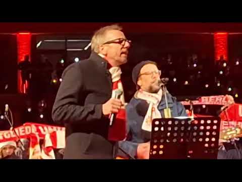 „Wir sind Union“ - von KRISPIN, live beim Weihnachtssingen des 1.FC Union Berlin am 23.12.2023