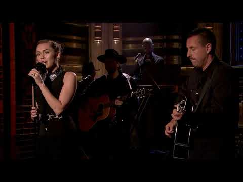 Miley Cyrus and Adam Sandler's cover l Pay tribute to Las Vegas victims I No Freedom I Emotional