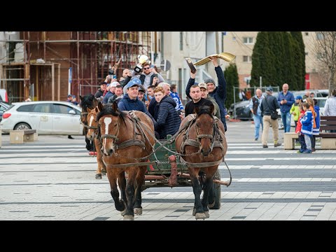 Bejárták Felcsíkot a bajnoki serlegek