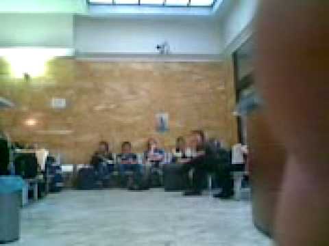 i sleep in sala di attesa