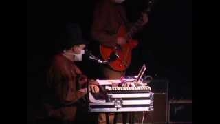 Clinic - Cement Mixer - 3/3/2007 - Independent