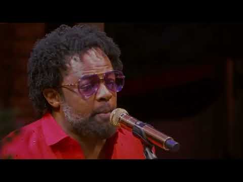 XANDE DE PILARES CANTA ZECA PAGODINHO