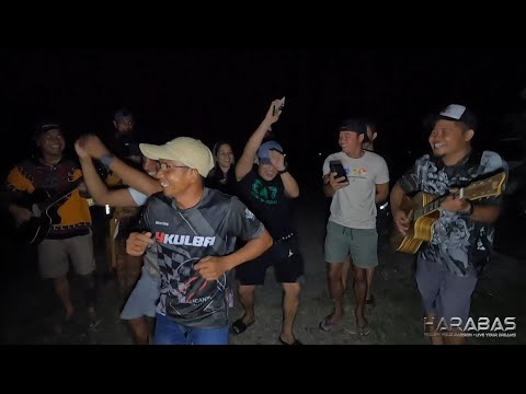 EP844-P1 - Caroling with a Twist