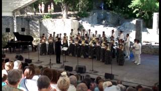 Dennis Kam: Two moves and The slow scat - Universitas Padjadjaran Choir Indonesie; Arvin Zeinullah