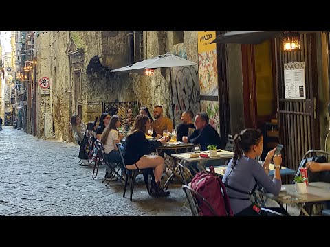 ナポリの地下鉄駅のリスト - 定義