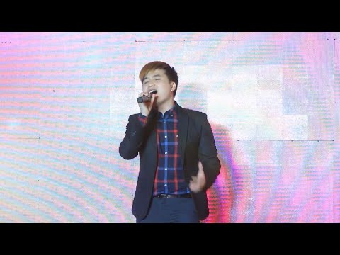 Thể hiện bởi Tô Minh Đức