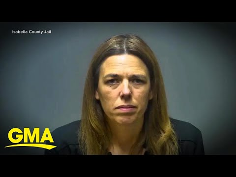 Michigan mom accused of cyberstalking daughter l GMA