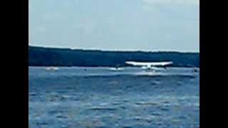 preview picture of video 'Saratoga Lake Seaplane Take Off'