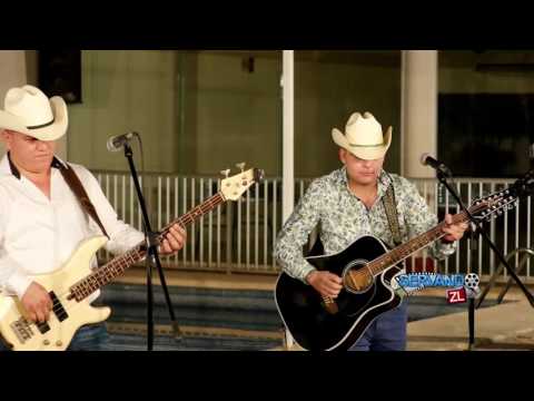 Nano Machado y Los Keridos - Mil Amores (En vivo 2017)