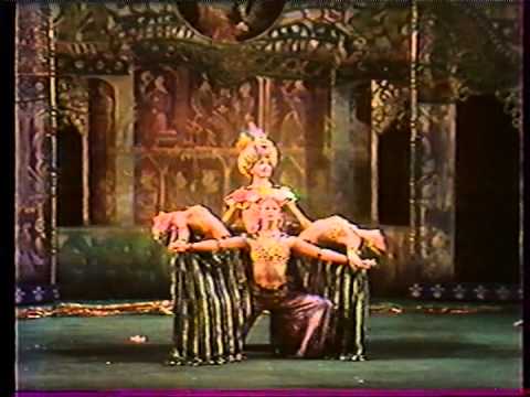 Pyotr Ilyich Tchaikovsky: The Nutcracker