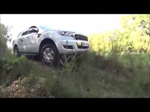 Ford Ranger vs Toyota Hilux Off Road Battle