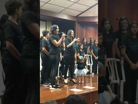 Coralpingosdeluz com os irmãos Matheus Rizzo e Manoela Rizzo interpretam Mary did you know!🎶