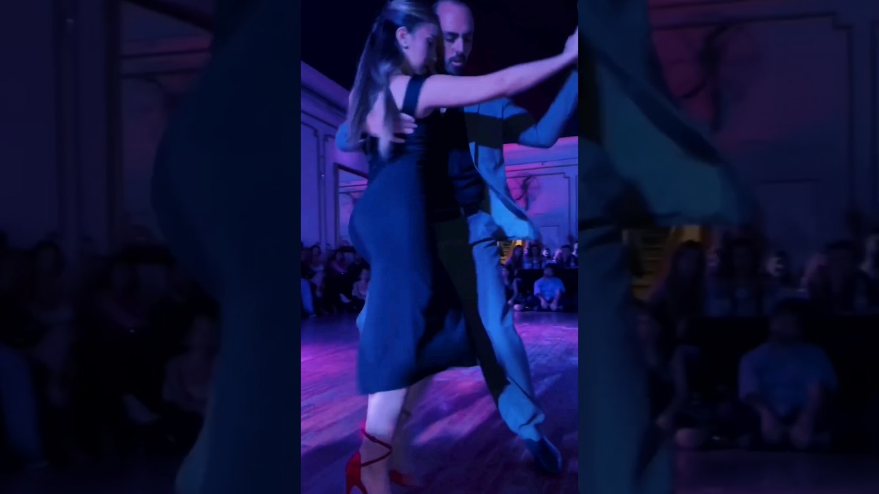 Pablo Rodríguez & Ornella Simonetto, bailando al piso, Follow @tangoexpo #tango #tangoargentino