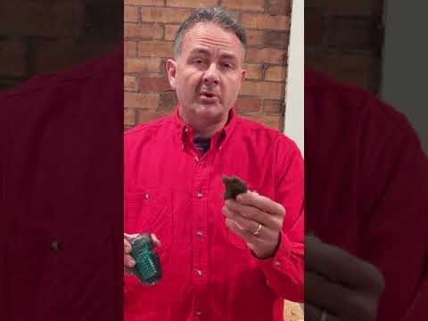 Cleaning Glass Insulators