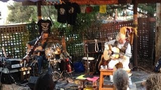 preview picture of video 'Just an average Sunday afternoon at Groove Garden in McLaren Vale'