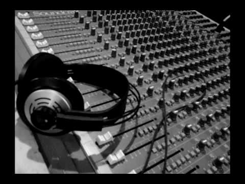 X-Plane feat. nMe - Sad svi (ovako igram) (Serbian rap)