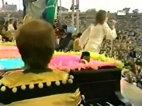 Elton John- Country Comfort (Watford 1974)