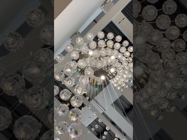 Vídeo relacionado con Ganeed Candelabro de campo francés Candelabros estilo vela Colgante de metal vintage Candelabro colgante de techo Accesorio de iluminación para mesa de cena Isla Cocina sala de estar Blanco 6 luces