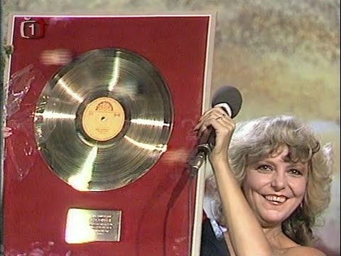Hana Zagorová - předání Zlaté desky v roce 1983