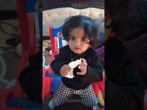 Vihana eating chocolate🍫