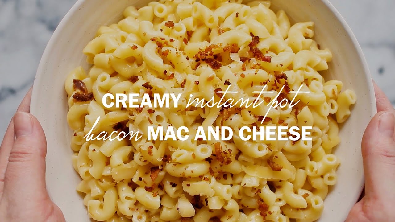 Creamy Instant Pot Bacon Mac and Cheese - Your new go-to easy weeknight recipe!
