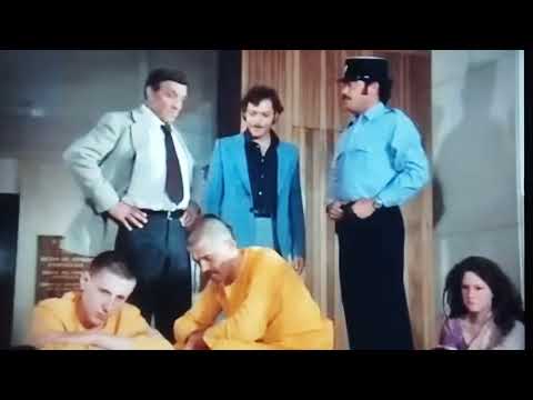 Adieu poulet avec lino Ventura et Patrick Dewaere " verjeat fait dégagez les manifestants"