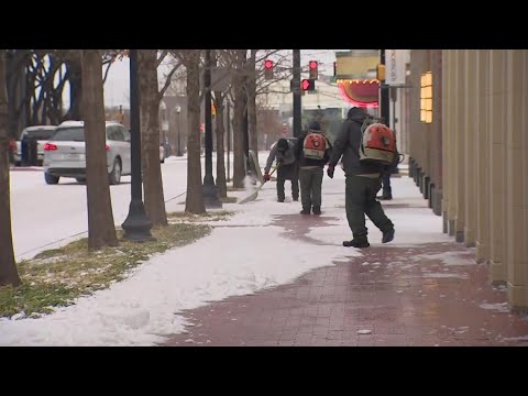 Fort Worth crews work to clear sidewalks, roads; multiple injuries reported during winter storm