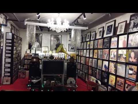 Michael Jackson-Thriller 1982 Japan Cassette(1)vs 1982 U.K.Cass(2)vs 1984 Japan EP vs 1982 Japan LP