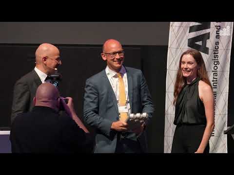 IFOY WINNER 2023 - addedVIEW Fork Camera - Jungheinrich