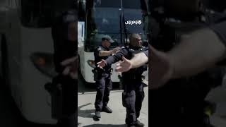 إيرانيون في أستراليا يعترضون طريق حافلة تقل لاعبات منتخب بلادهم thumbnail