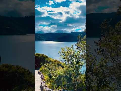 Somos amantes de paisajes como estos. #cuicocha #cotacachi #imbabura #ecuador #paisajes #laguna