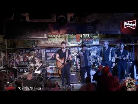 'Cagey Strings' live aus dem Rattlesnake Saloon