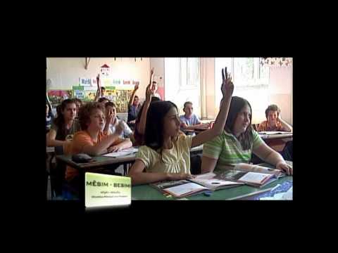 Dokumentar: "Mësim-besimi nëpër shkolla"; Autorë: Sali Shasivari & Muhamed Jonuzi; FRI (1)